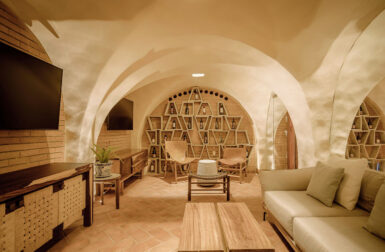 At Casa de la Playa, Guests Sleep with the Jellyfishes