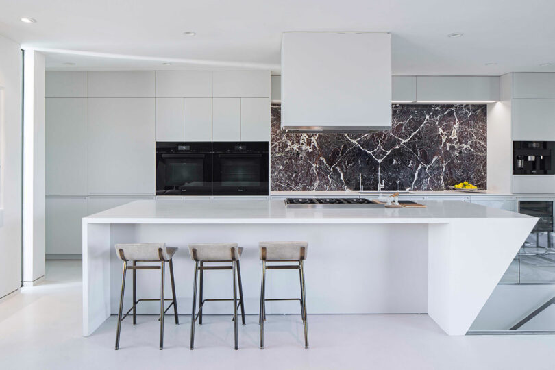 F5-Tryggvi-Thorsteinsson-Minarc-works-05-Mildred-Residence-810x540.jpg