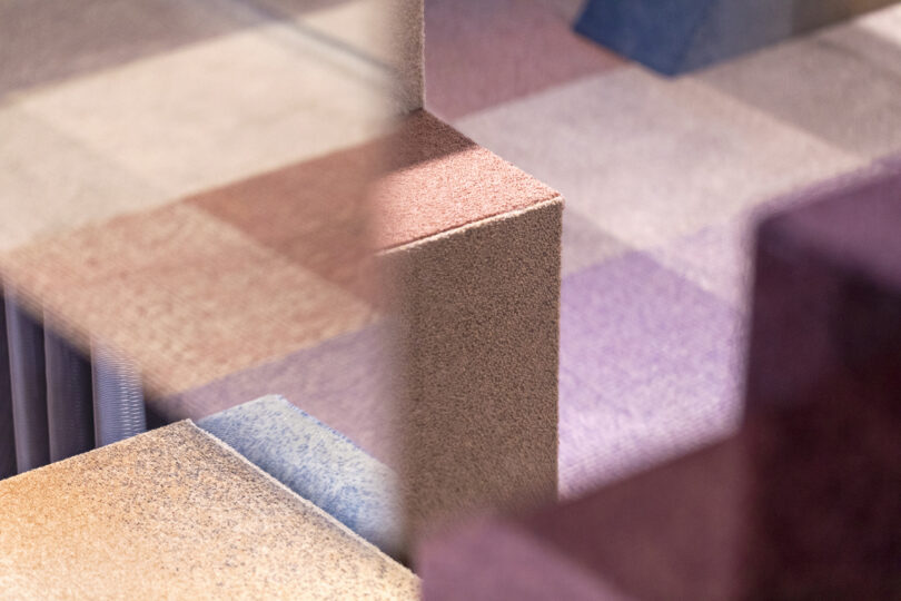 At 3daysofdesign, ege Carpets Mounted an Immersive Display Tying Shape to Sense