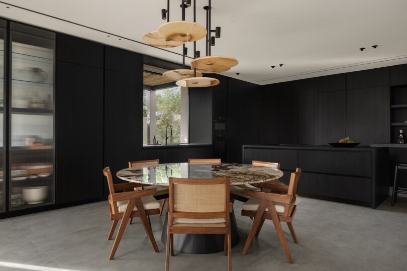 A Dubai Villa Trades European Style for Modern Japanese Minimalism