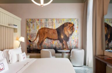 Inside a New Venice Hotel With a Lighter Take on Venetian Grandeur